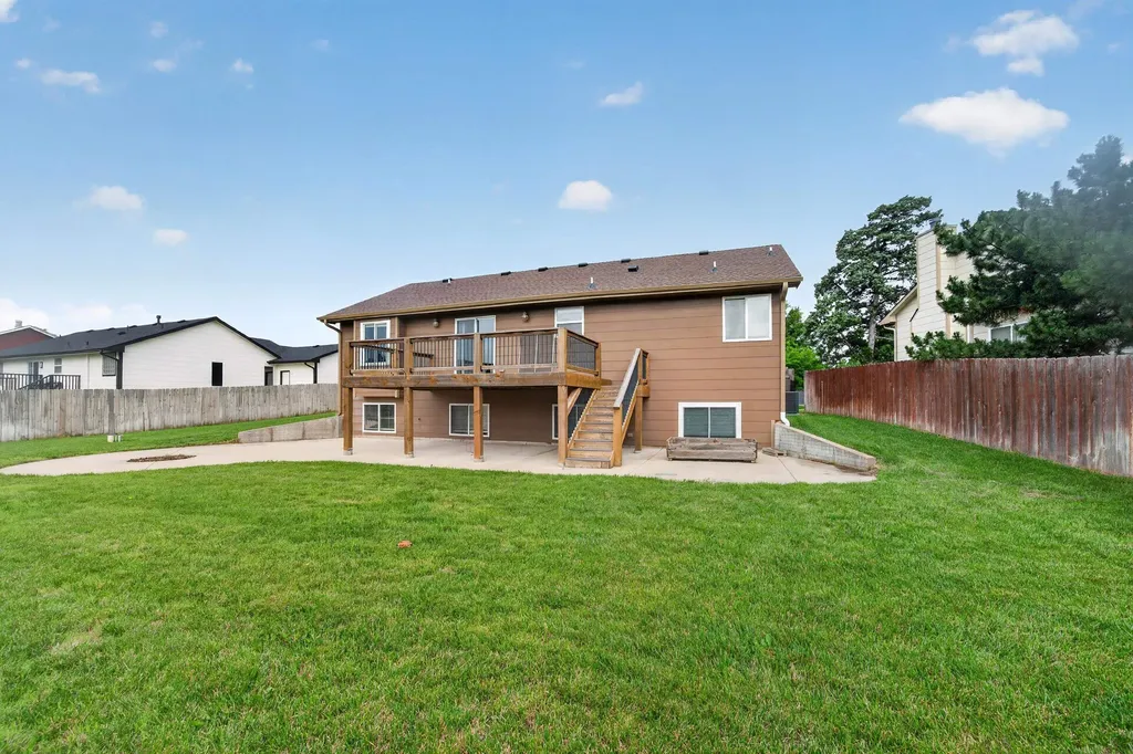 122 N Mount Carmel Wichita KS 67203