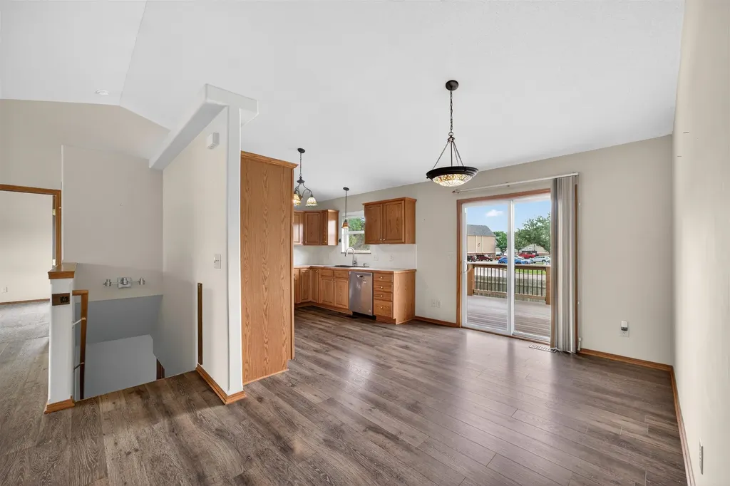 122 N Mount Carmel Wichita KS 67203
