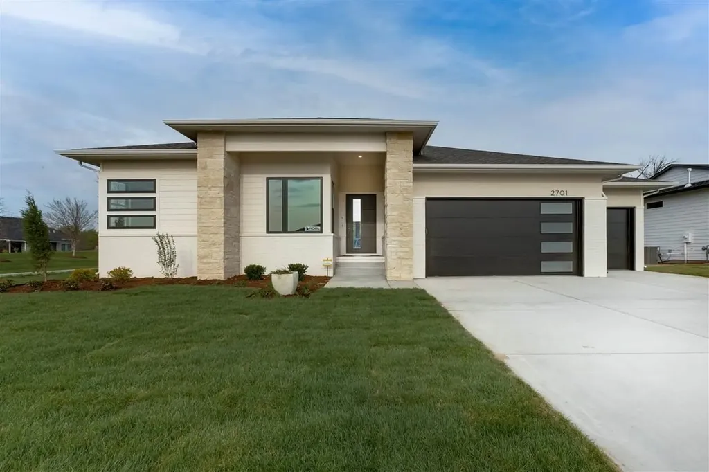 2701 N Curtis Street Wichita KS 67205