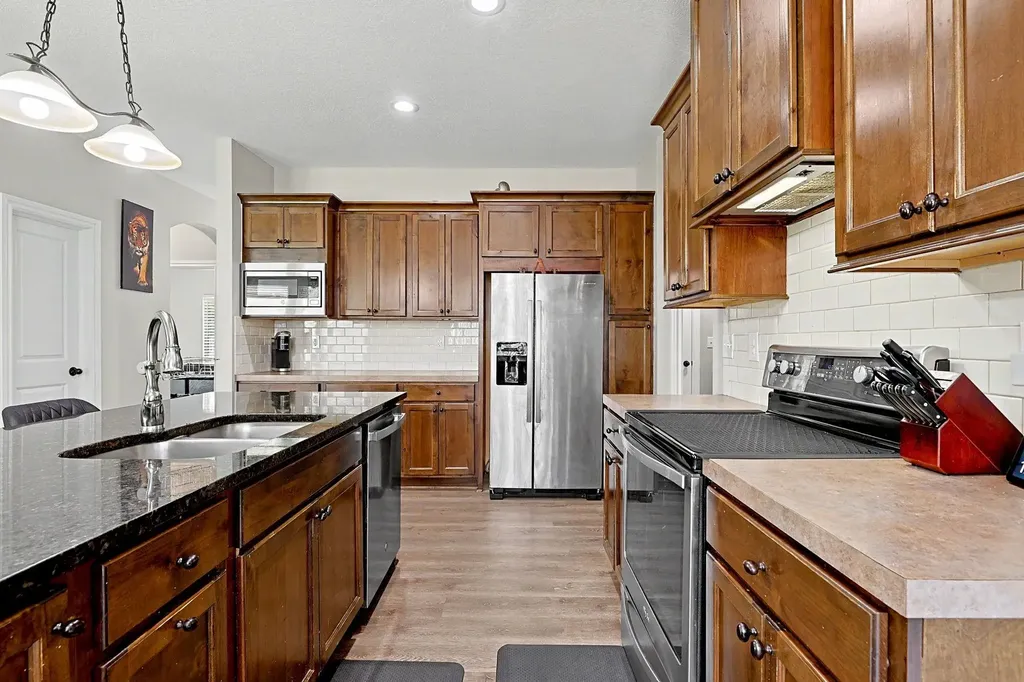 933 W Threewood Andover KS 67002