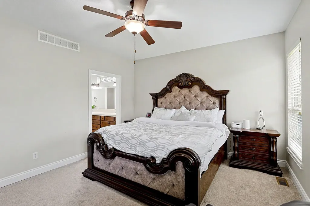 933 W Threewood Andover KS 67002