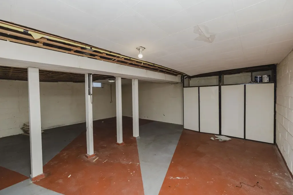 207 & 209 S Custer Wichita KS 67213