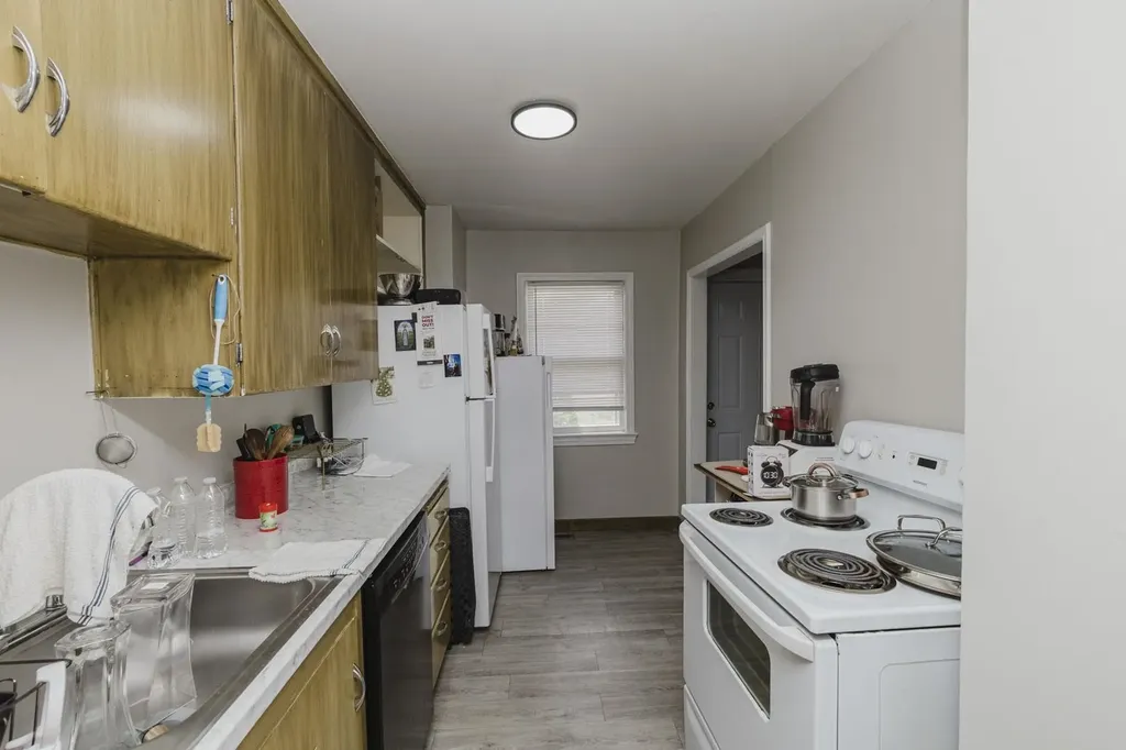 207 & 209 S Custer Wichita KS 67213