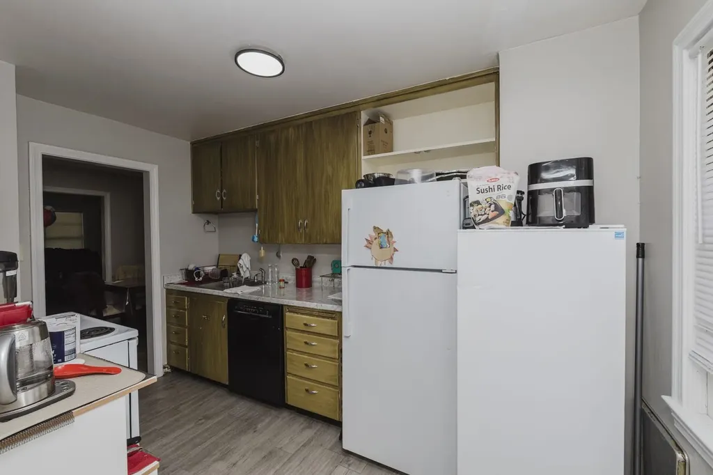 207 & 209 S Custer Wichita KS 67213