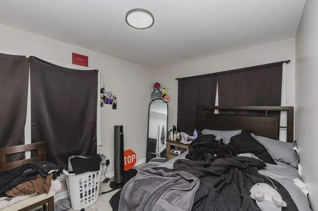 207 & 209 S Custer Wichita KS 67213