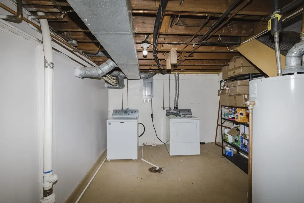 207 & 209 S Custer Wichita KS 67213