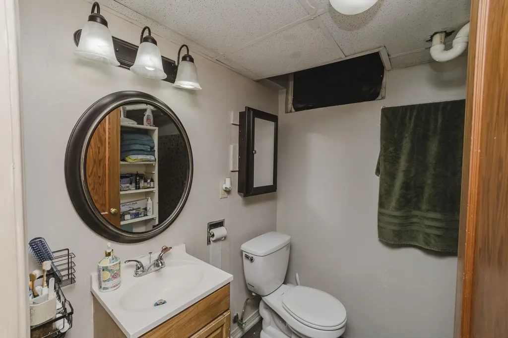 207 & 209 S Custer Wichita KS 67213