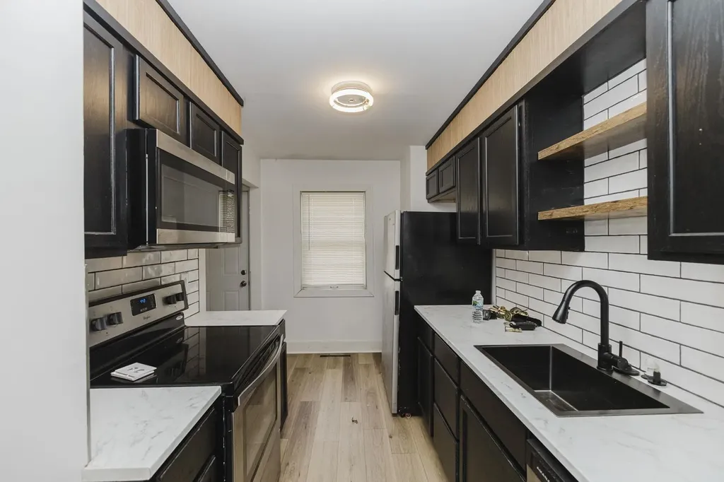 207 & 209 S Custer Wichita KS 67213