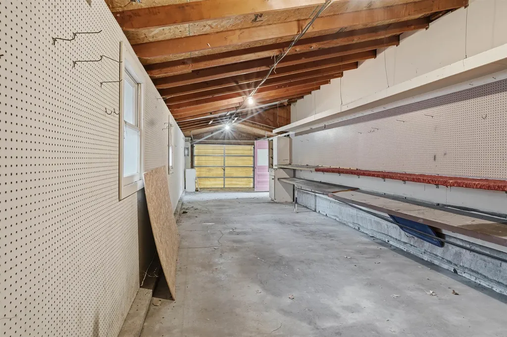 324 S Green Wichita KS 67211