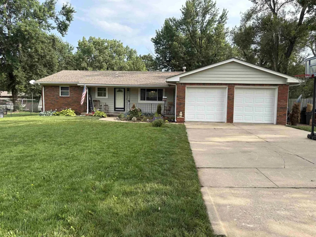 7401 W Galoway Avenue Wichita KS 67212
