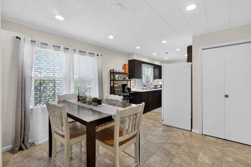 1502 E Clark Wichita KS 67211