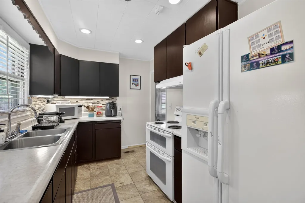 1502 E Clark Wichita KS 67211