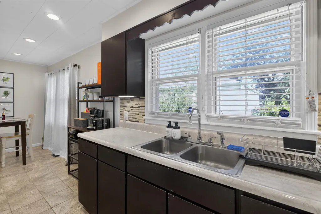 1502 E Clark Wichita KS 67211