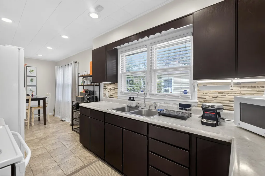 1502 E Clark Wichita KS 67211