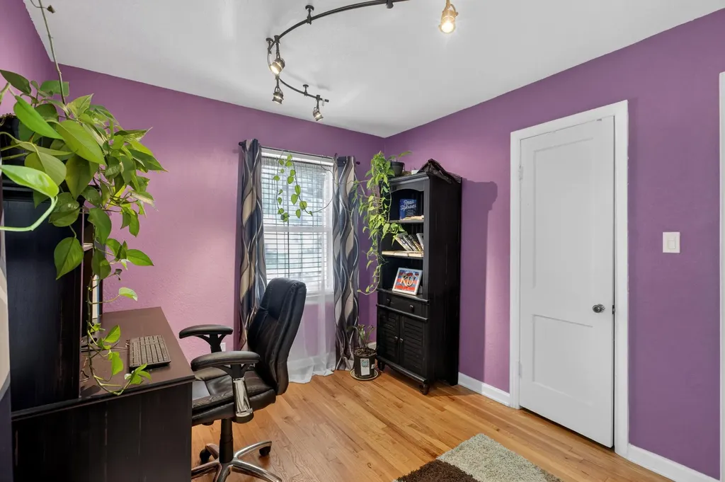 1502 E Clark Wichita KS 67211