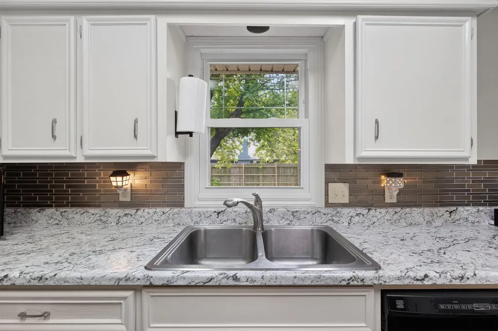 921 E 43rd Street S Wichita KS 67216
