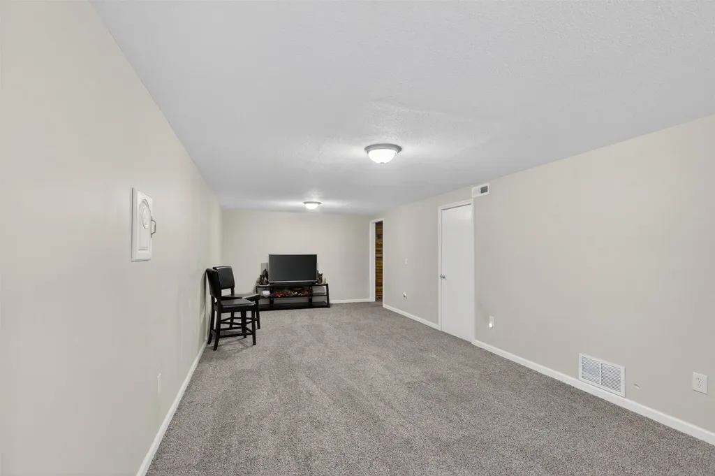 921 E 43rd Street S Wichita KS 67216