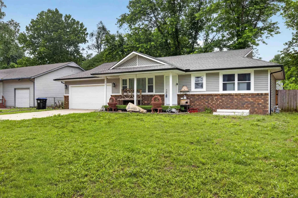 921 E 43rd Street S Wichita KS 67216