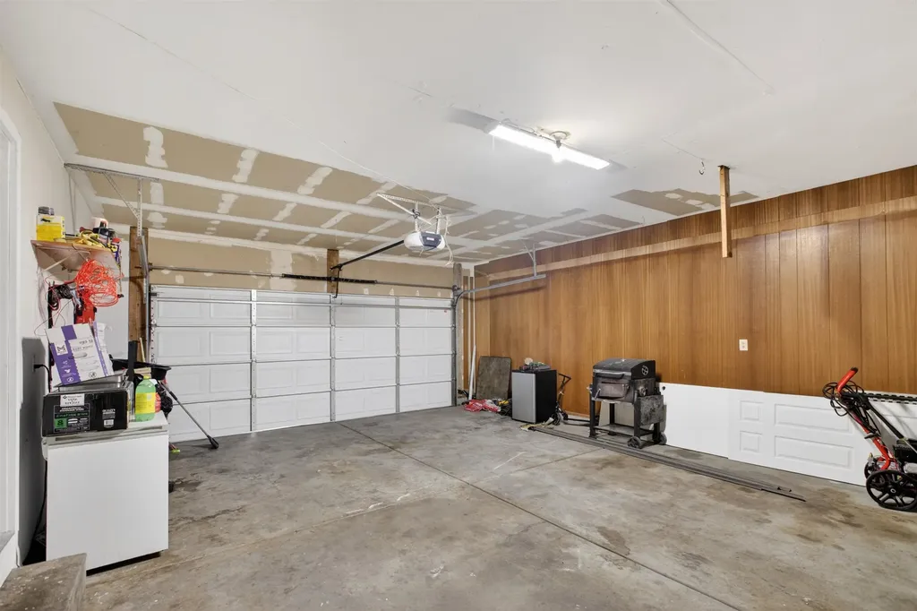 921 E 43rd Street S Wichita KS 67216