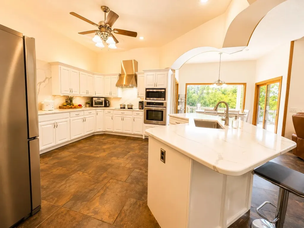 8253 E Oxford Court Wichita KS 67226