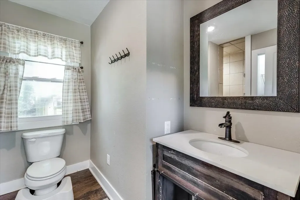 513 S 1st Avenue Mulvane KS 67110