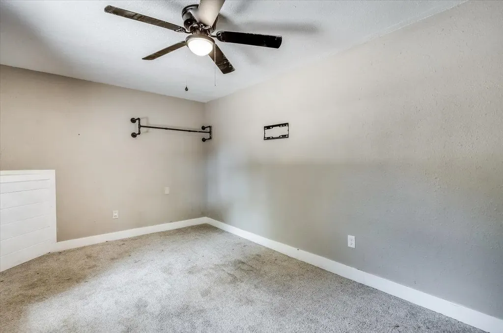 513 S 1st Avenue Mulvane KS 67110