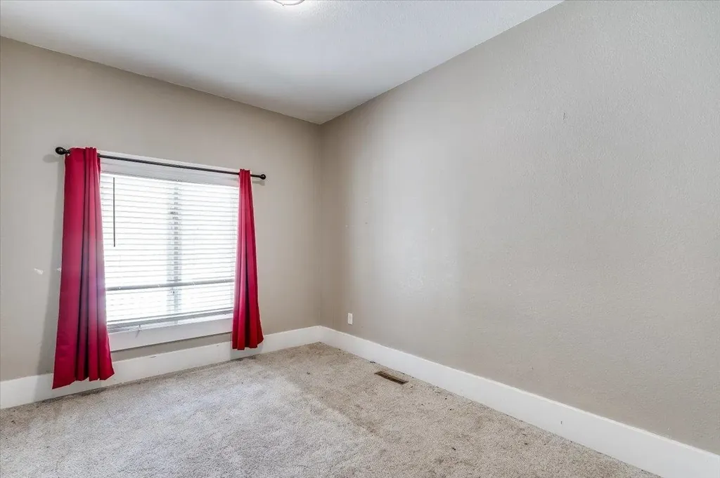 513 S 1st Avenue Mulvane KS 67110