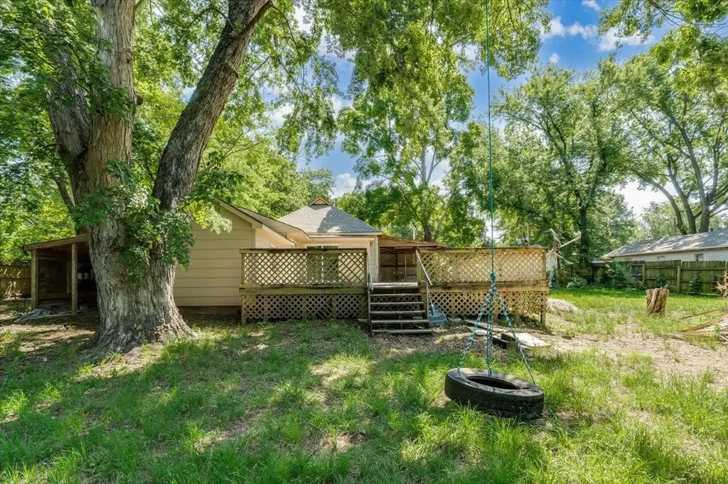 513 S 1st Avenue Mulvane KS 67110