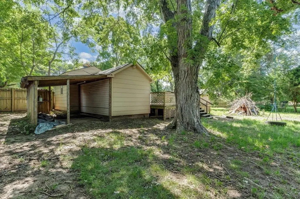 513 S 1st Avenue Mulvane KS 67110
