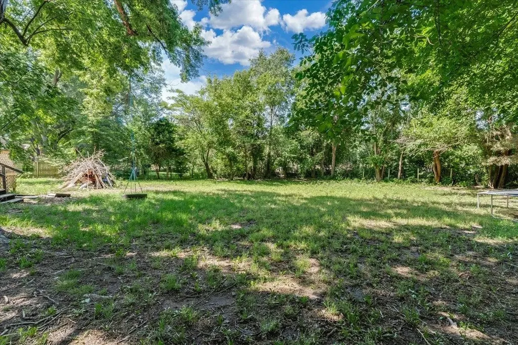 513 S 1st Avenue Mulvane KS 67110