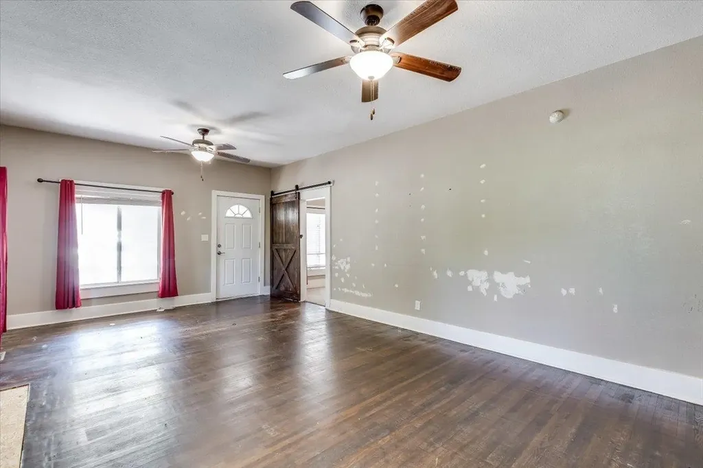513 S 1st Avenue Mulvane KS 67110