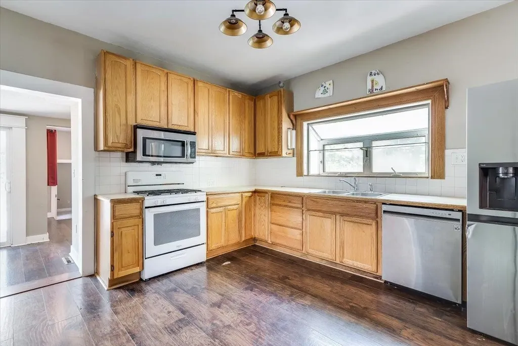 513 S 1st Avenue Mulvane KS 67110