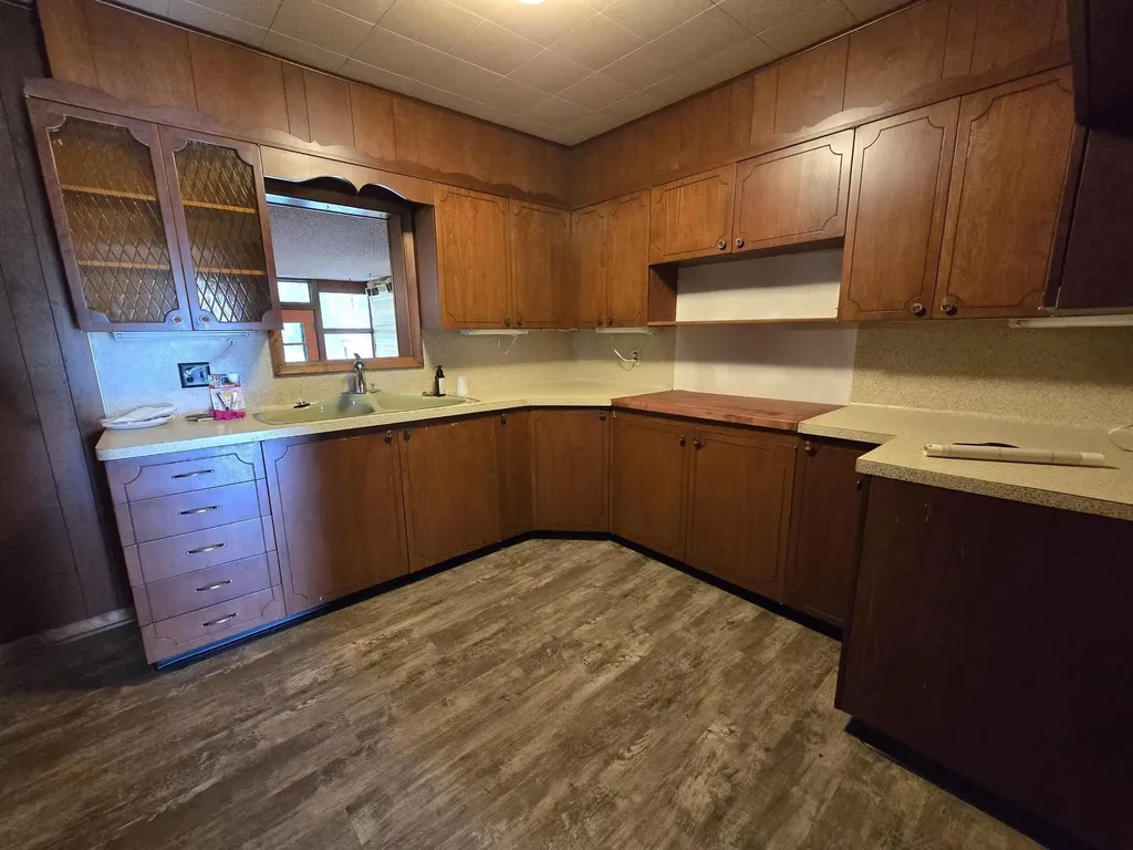 816 E 3rd Winfield KS 67156