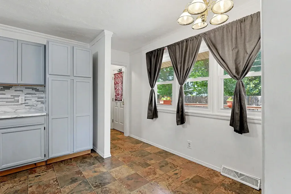 1354 N Westview Drive Derby KS 67037