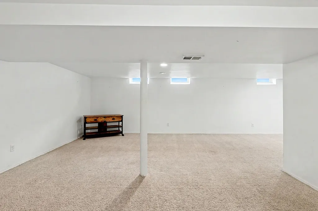 1354 N Westview Drive Derby KS 67037