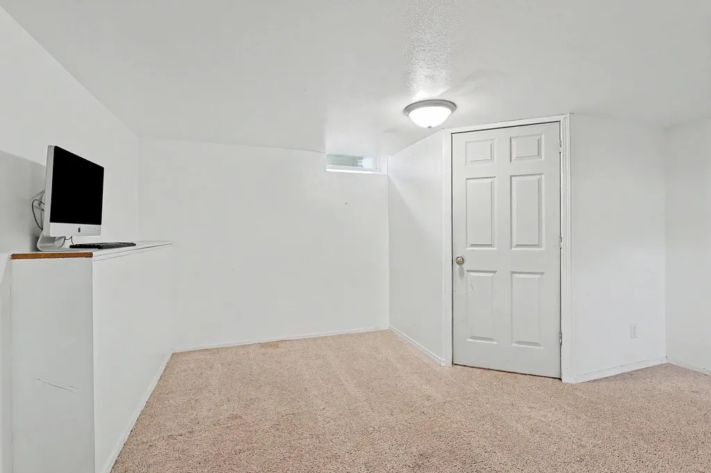 1354 N Westview Drive Derby KS 67037