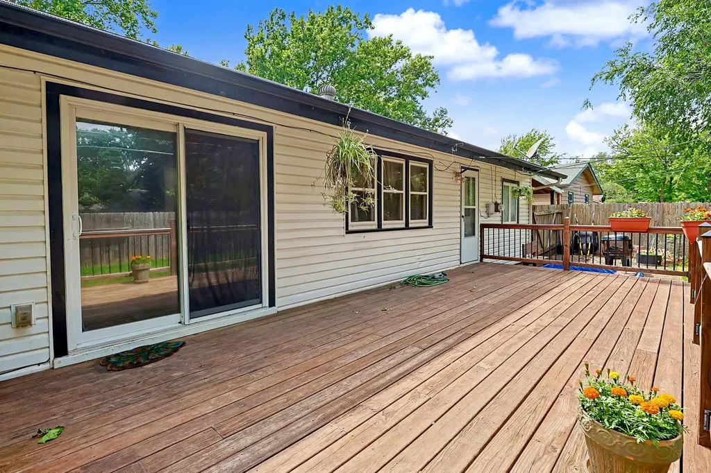 1354 N Westview Drive Derby KS 67037
