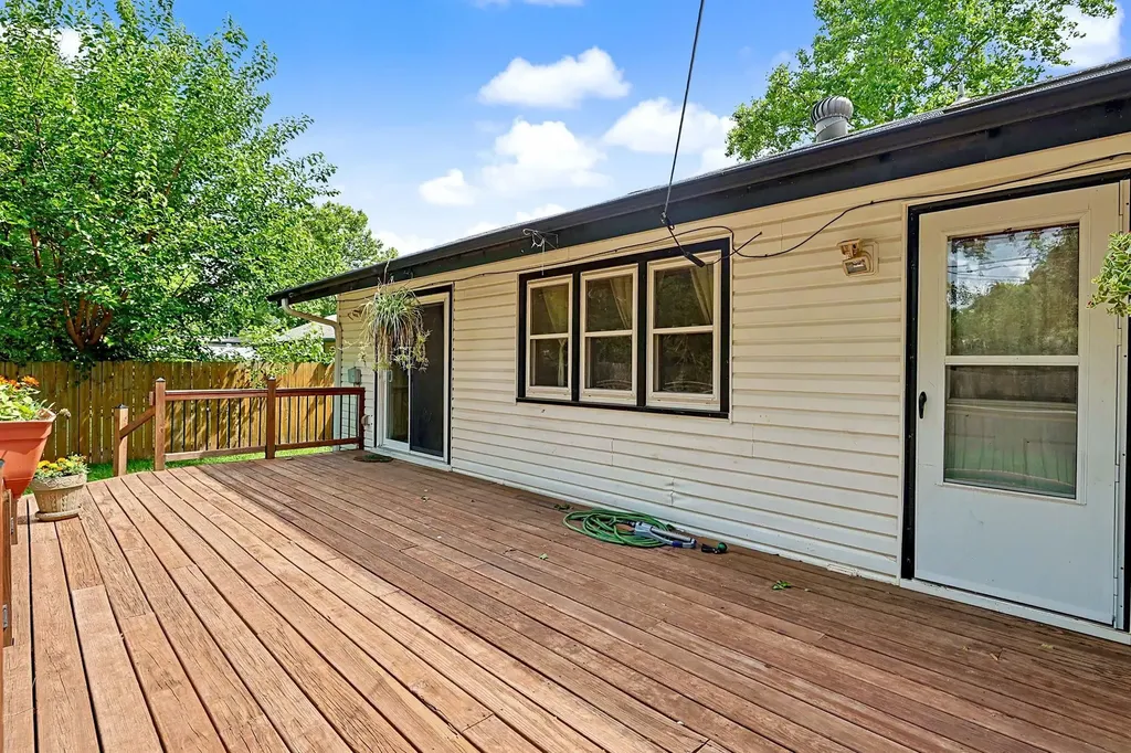 1354 N Westview Drive Derby KS 67037