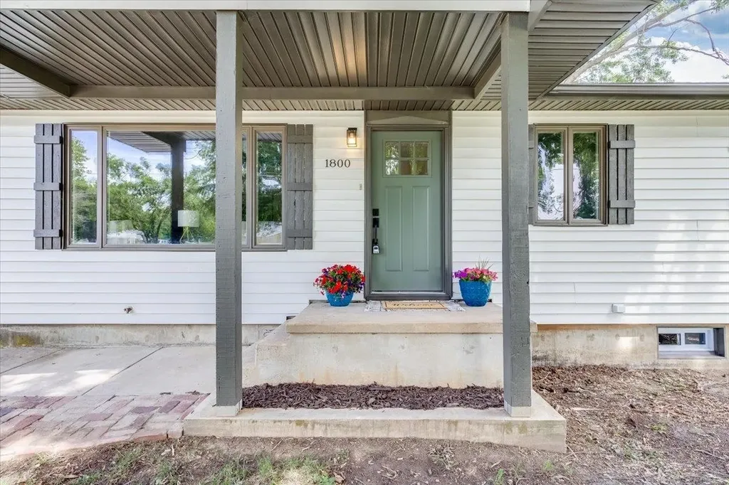 1800 Ritchie Winfield KS 67156