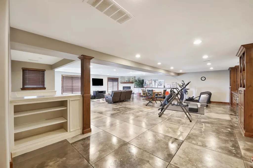 2202 N Foxfire Court Augusta KS 67010