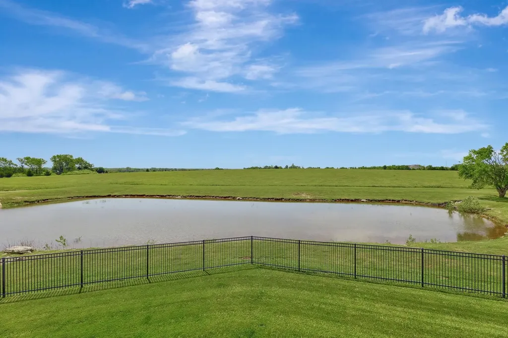 2202 N Foxfire Court Augusta KS 67010