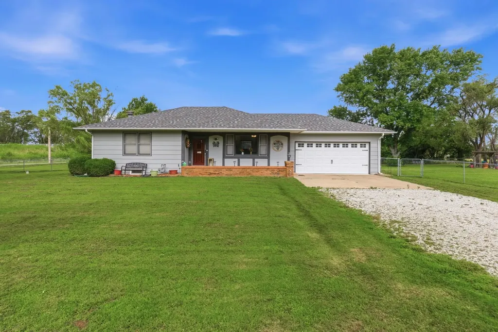 7119 S Ida Avenue Haysville KS 67060