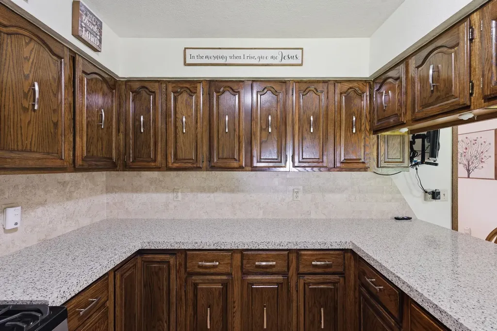 7119 S Ida Avenue Haysville KS 67060