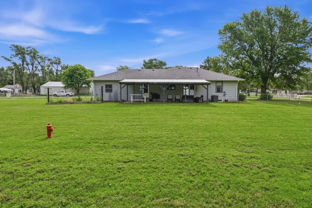 7119 S Ida Avenue Haysville KS 67060