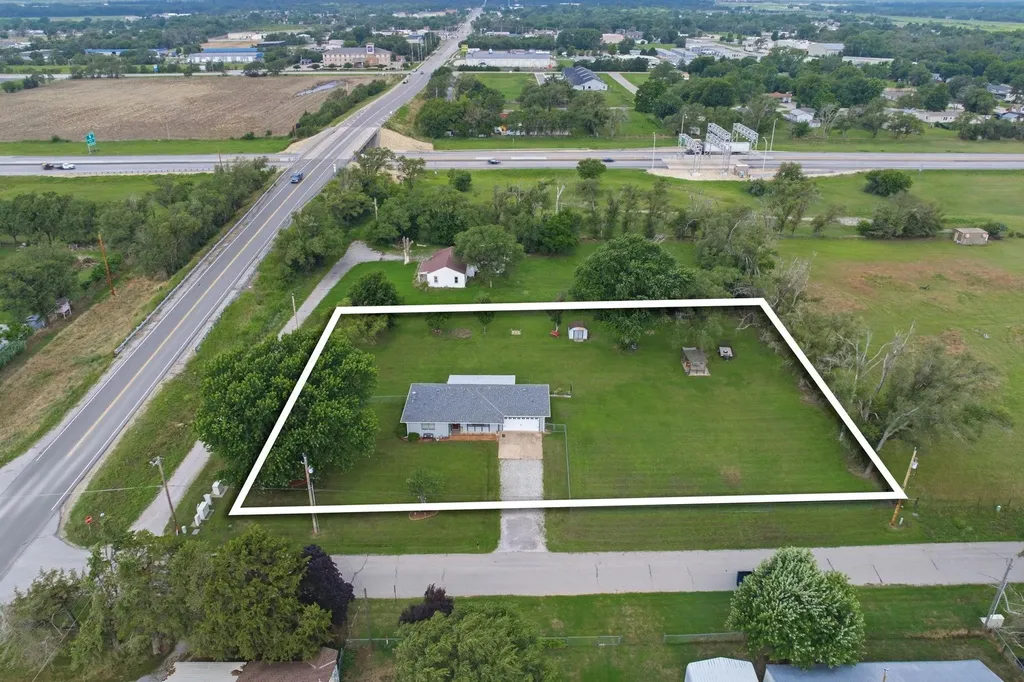 7119 S Ida Avenue Haysville KS 67060