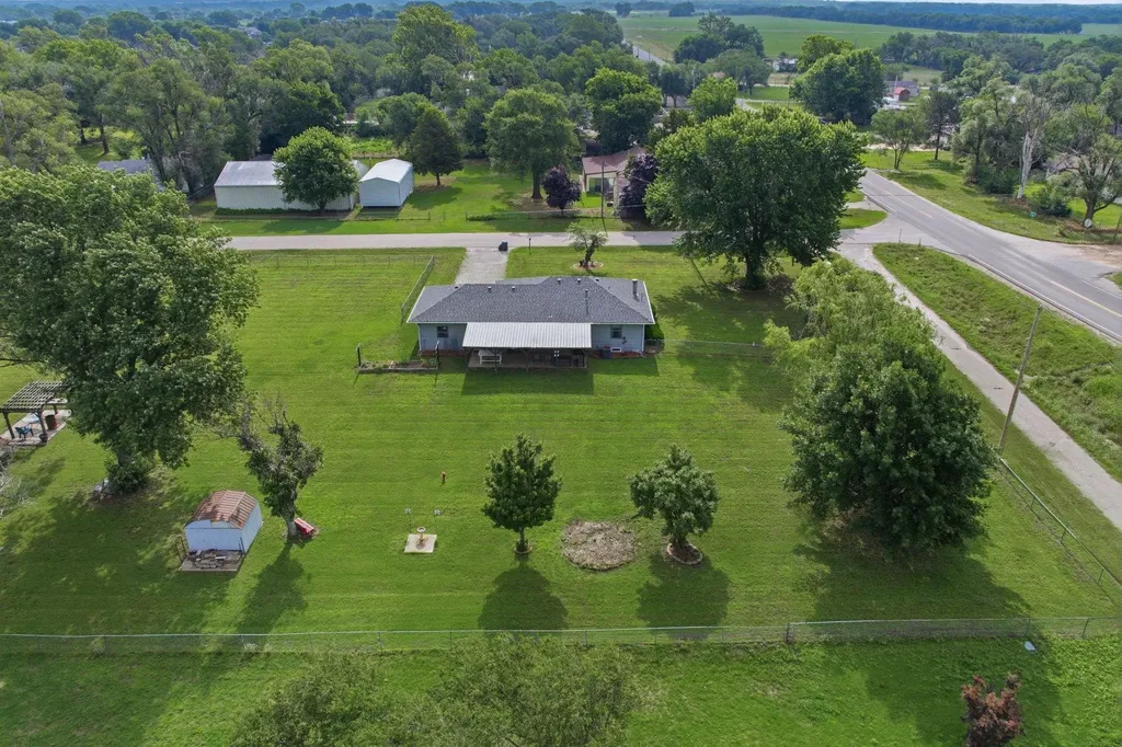 7119 S Ida Avenue Haysville KS 67060