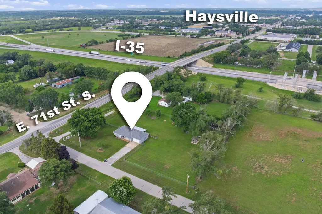 7119 S Ida Avenue Haysville KS 67060