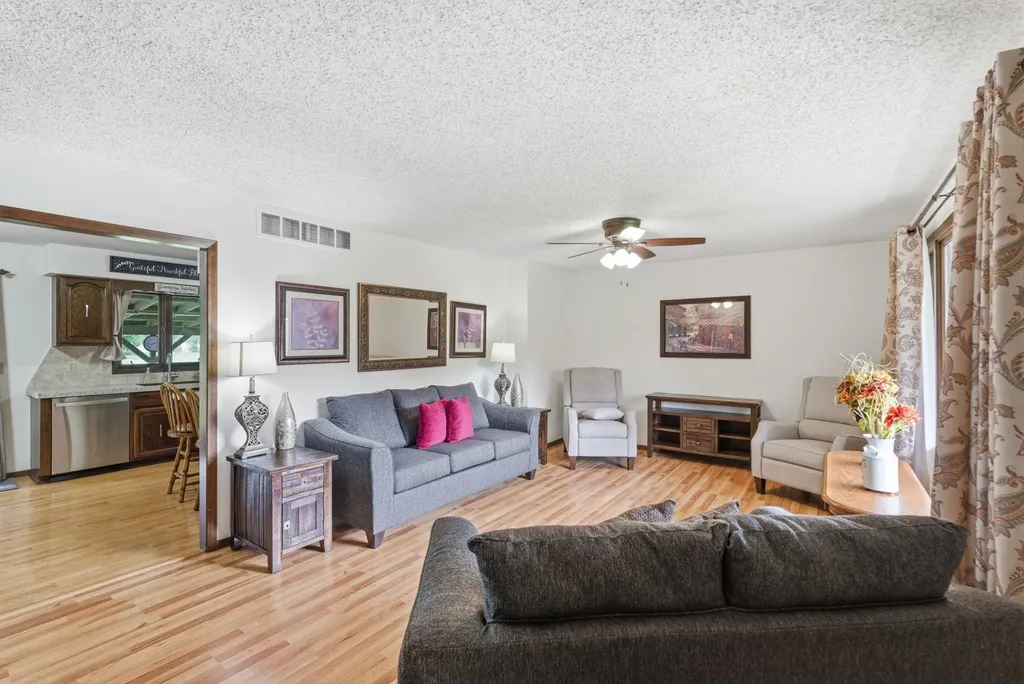 7119 S Ida Avenue Haysville KS 67060