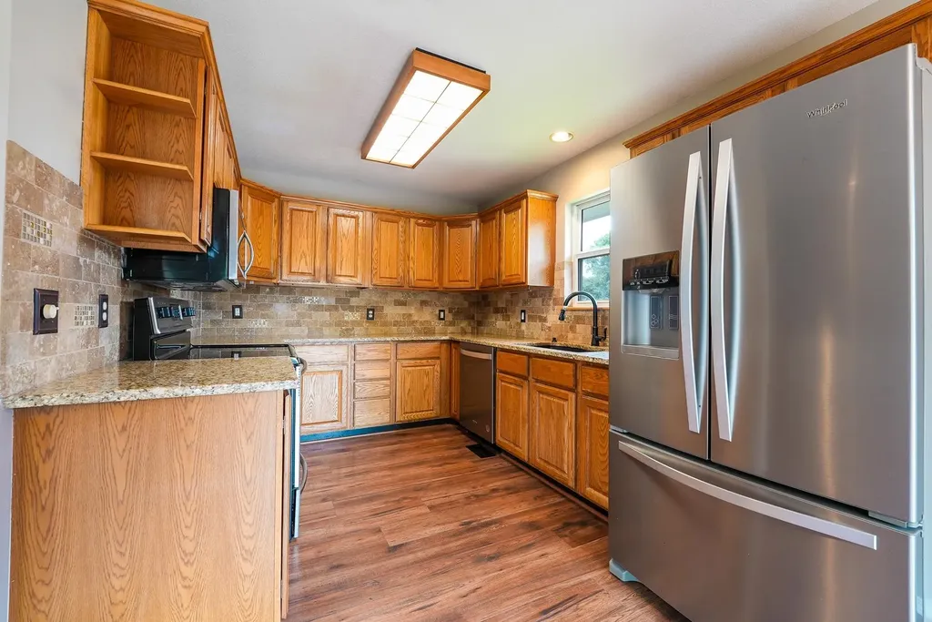 309 N Oakmont Court Andover KS 67002