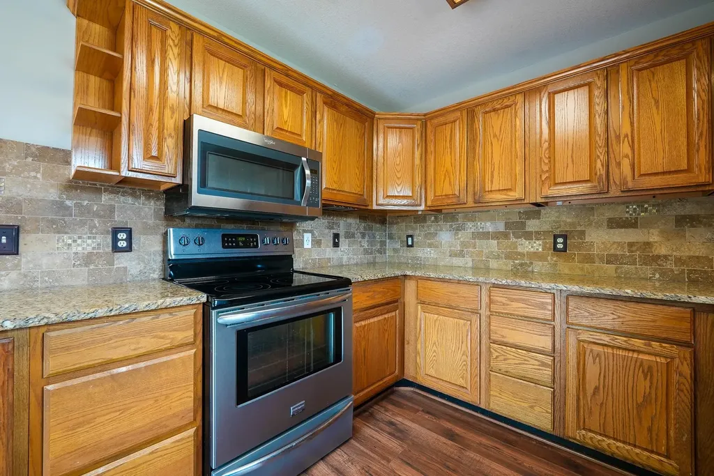 309 N Oakmont Court Andover KS 67002